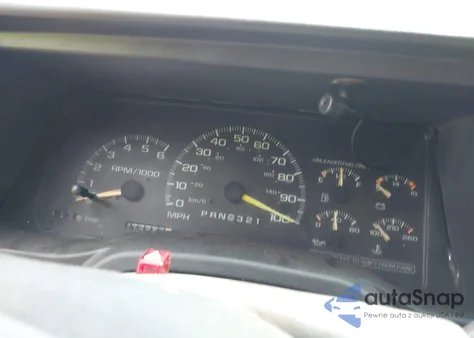 1999 GMC Suburban 2500 Sl из США, поврежденный, VIN 3GKGK26J4XG530681